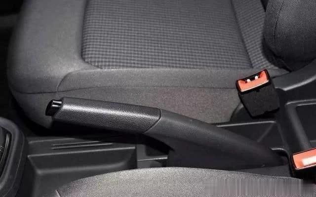 菏泽恒通驾校陈教练@考驾照科目二“半坡定点停车”一次通过心得（包含扣分点）