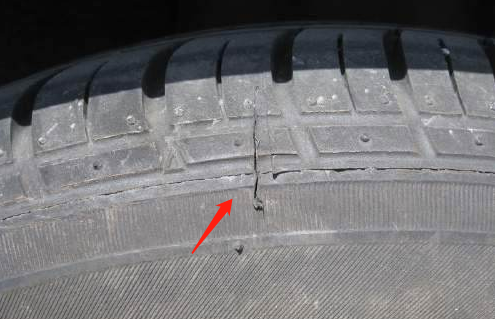 Max安克汽车@一星期开车一两次，对车没有损坏？修车师傅翻白眼：伤车还不自知