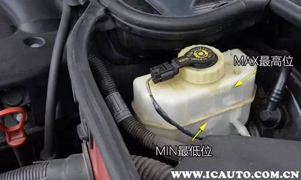 「车家号」制动系统故障指示灯亮什么原因，制动系统故障怎么解除