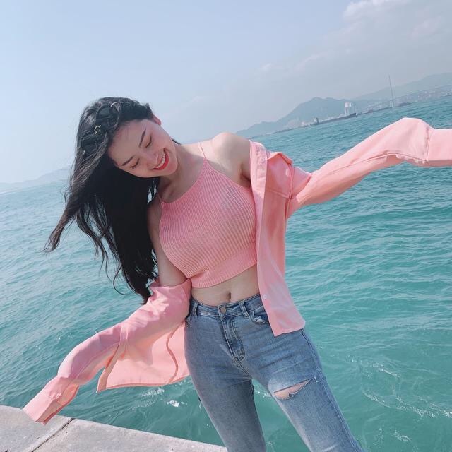 「社会亦旋」没有自尊心的人，即近于自卑