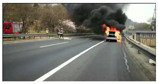 「懂车豪」为什么汽车突然间会发生自燃？这些征兆和原因你注意了吗