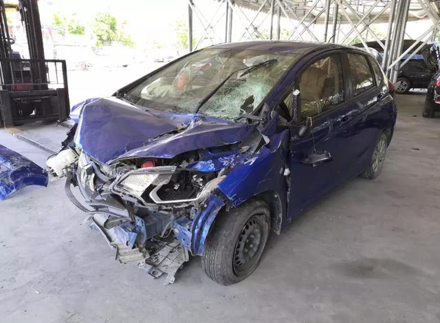 【汽车资讯】一辆车挣十万块，搞事故车的利润真的那么高吗