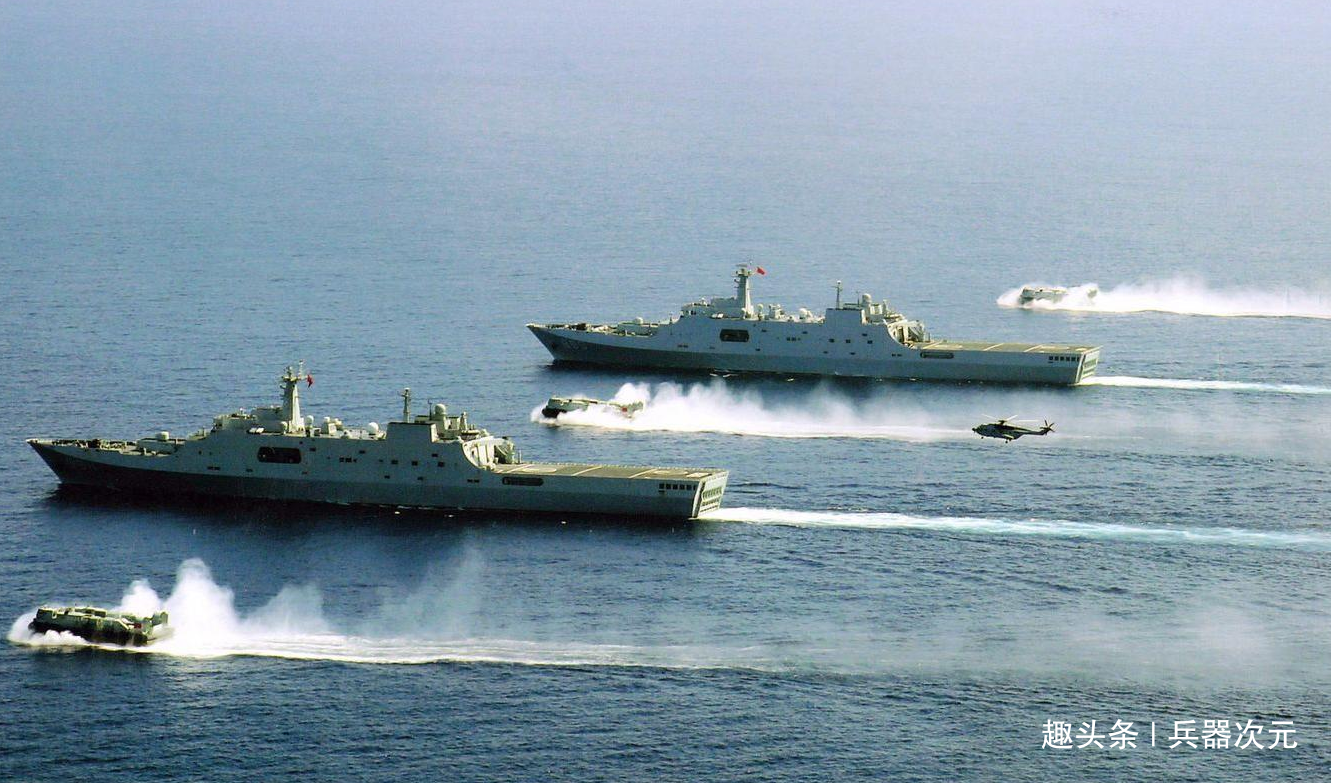 国产两栖攻击舰下水，全球排名第二，俄罗斯考虑进口