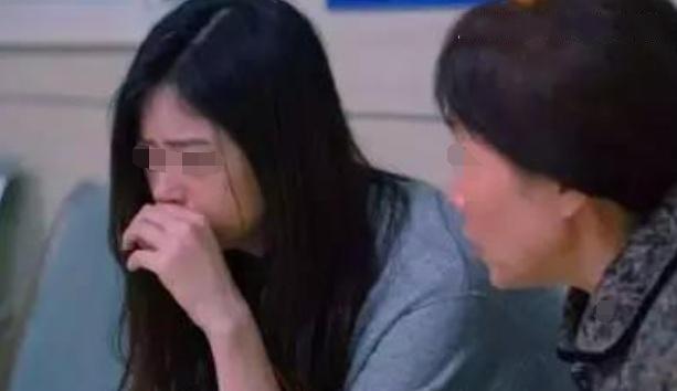 乡村阿飞：每月给弟弟5千，回趟娘家，看到我妈喝白粥，我大骂弟弟不孝