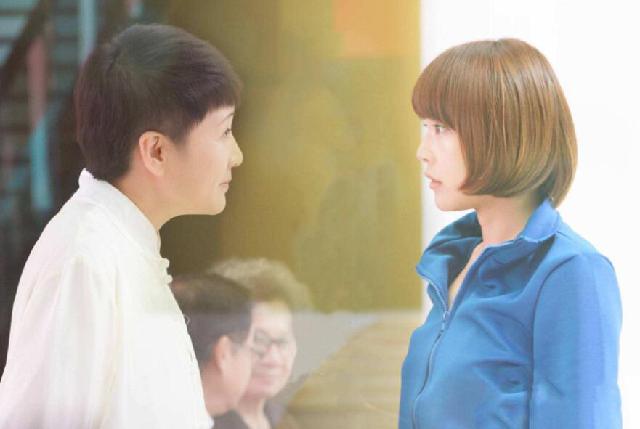 #8点故事#妻子发现婆婆聊微信，该不该说？婚姻中的矛盾在于沟通！