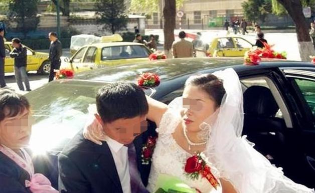 【网逛社会】离婚后我发现自己怀孕，打电话给前夫，听到婆婆说的话，决定复婚