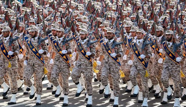 伊朗国内又出事了，近百人死伤，革命卫队紧急出动应对