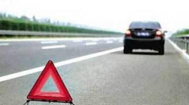 「油中感谢」怎样预防车辆在高速路上抛锚