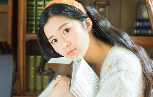 「幸福的拉拉」男人在这4个时候主动联系你，多半对你不是真心，别不在意