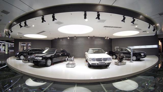 「老侯解车」汽车上那么多形状各异的零部件，它们都是怎么制造出来的？