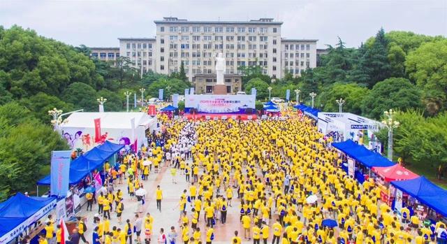 「校园留声机」这样读大学，你才不会后悔