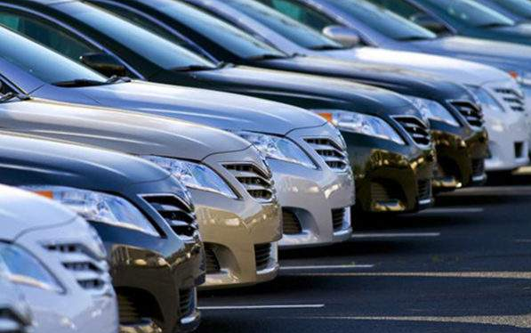 [汽车有内幕]汽车销量“腰斩”，这几点或许是主因！用车成本太高只是借口而已