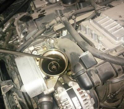 「汽车资讯」汽车发动机常见7种漏油原因和解决方法