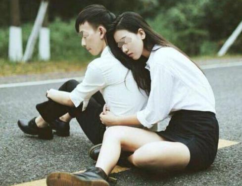 「网逛社会」小姑一家来我家做客，我好吃好喝招待，第二天老公却要跟我离婚