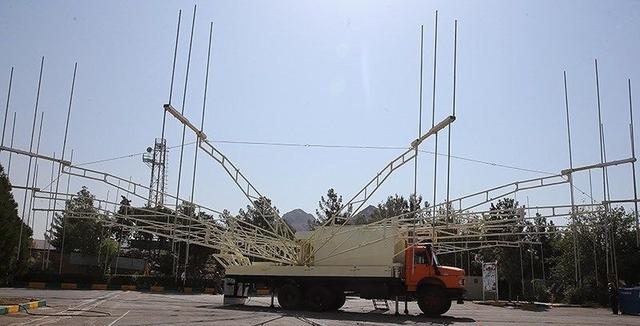 伊朗军队异动百辆军车一路南下，在波斯湾卸下大批导弹，提防美军