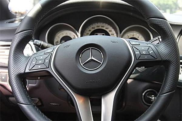 #老司机等等我啦#通过方向盘可以看出车子哪出了问题，维修工给出答案，来了解下