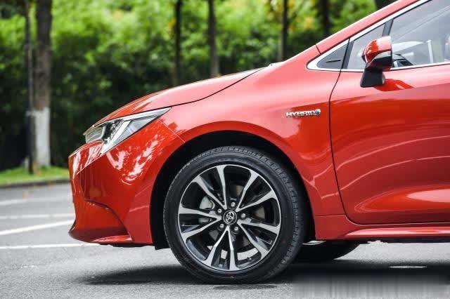 「广汽丰田汕头合众店」不会侧方位停车？独门秘籍包你很窄的地方也能把车停好