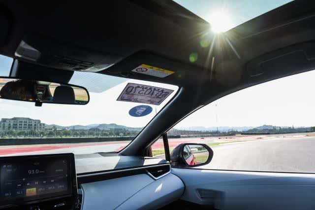 「广汽丰田汕头合众店」不会侧方位停车？独门秘籍包你很窄的地方也能把车停好