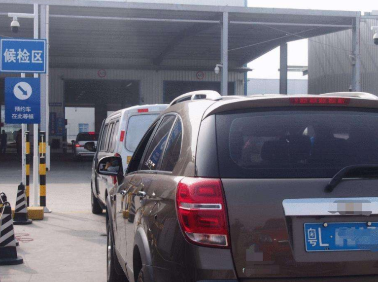 娱乐一起逗翻天■取消年检的呼声愈加高涨，为啥车主这么反感年检？