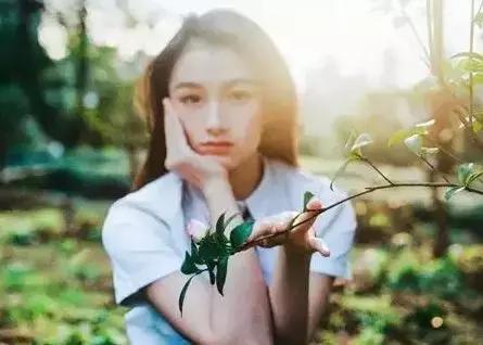 美文鉴赏■女人长相年轻，是这四点原因