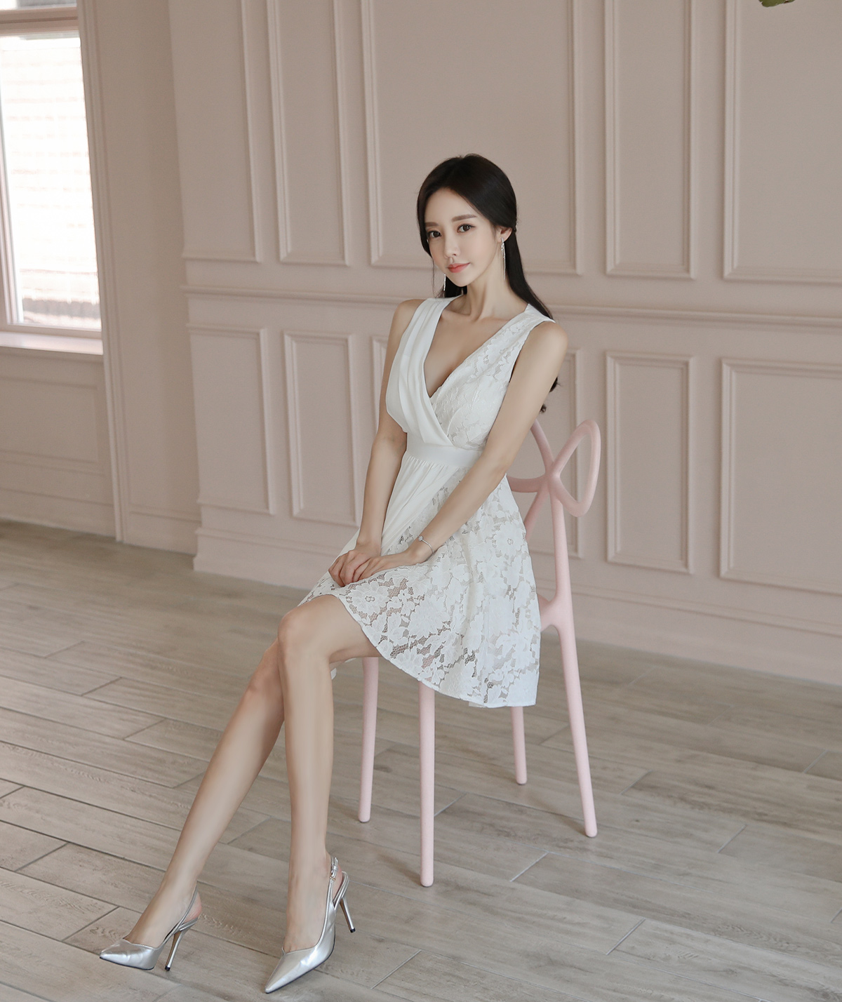 正能量句子感悟文字@人生就像奔腾的江水，没有岛屿与暗礁，就难以激起美丽的浪花！