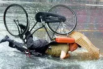 【汽车资讯录】老司机也摇头！怎么开才能把车开出这种效果？