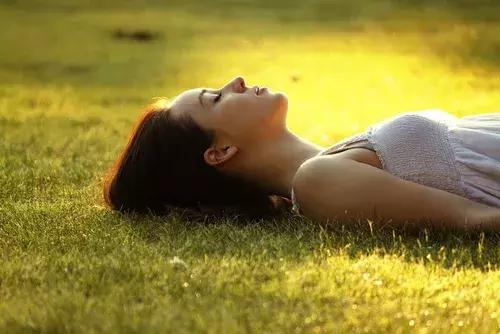 「不可触碰的伤悲」你，我决定放手了