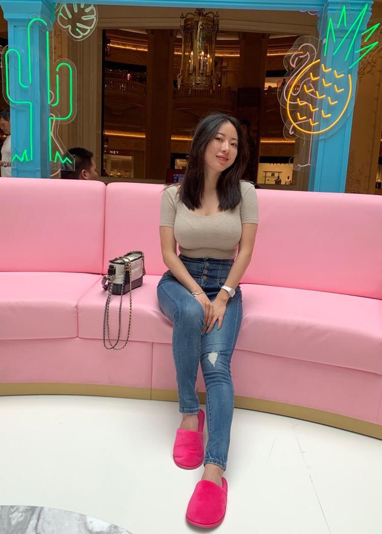 励志晶霞@愉快的生活是不能与各种美德分开的