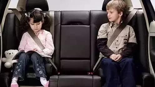 越野e家@车内哪个座位最安全？