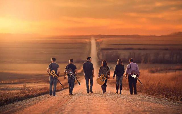 「谢谢说」人这辈子，  和谁在一起，就会变成什么样的人