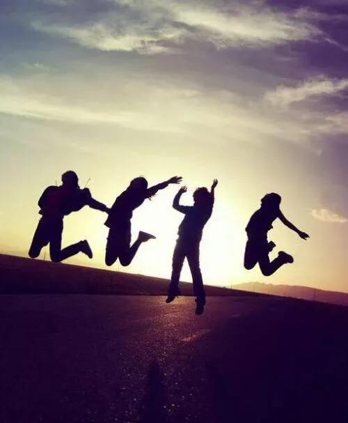 #校园留声机#用心做人，用爱做事