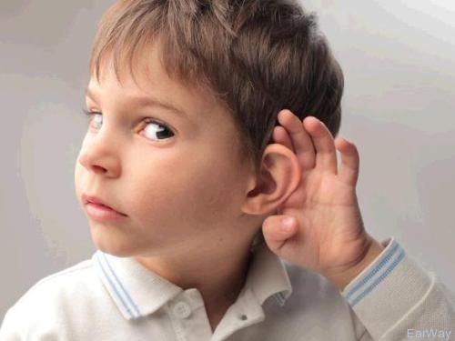 小孩子戴助听器老是掉怎么办