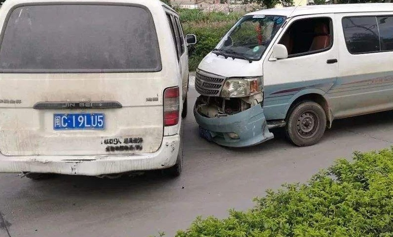 [泼墨书青春]为何内行人从不买SUV？交警：这才是聪明人啊