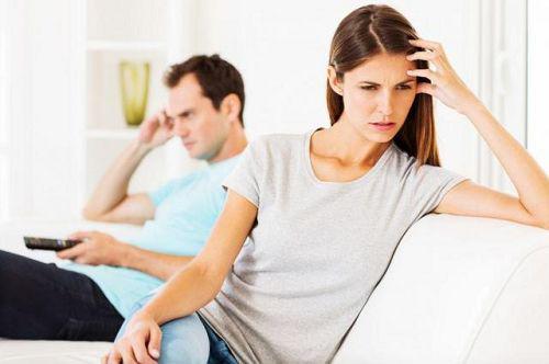 「小刘子谈情感」外边有人的女人，大多有这三种明显的行为，细看迟早会发现的