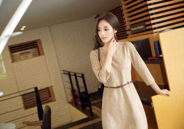 晓说正能量@想知道一个女人的层次高低，看她吃饭时候的3个表现