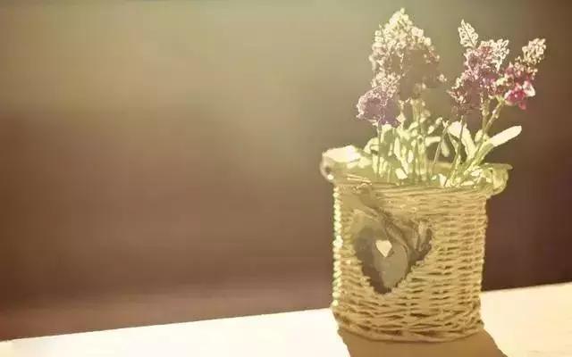 老蒋书房■善待自己，不被别人左右