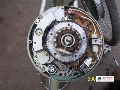 【南京杨旸】学会这些技巧你就是电动车修理高手！