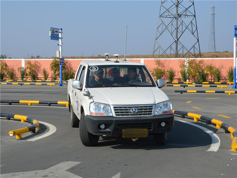 「汽车界小哥」考驾照全靠运气？教练：聪明根本不管用，勤奋也许是枉然！