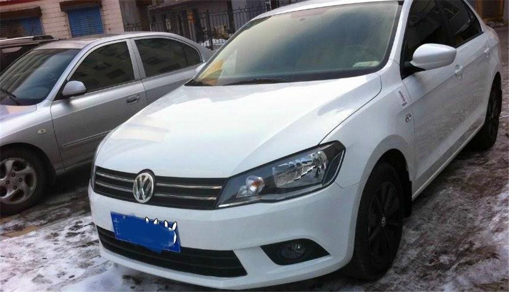 【汽车主之家】火花塞多久换一次？修车师傅：车子出现这些信号，请及时更换！