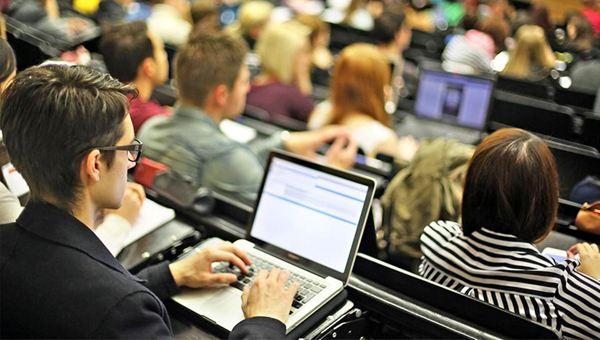 赵小明心理团队■为什么越来越多的坏人会选择女大学生下手？心理学家的答案很明确