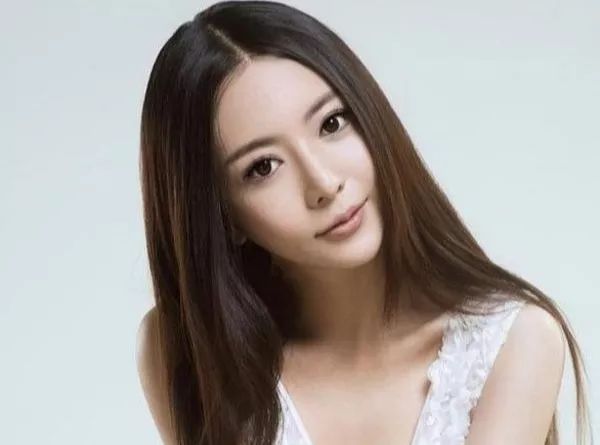 #情感文艺短句#情商低的女性有哪些表现？