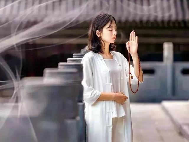 【晨秀霞光】好人品终会有好机会；有良心终会被器重！