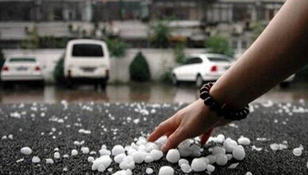 #汽车维修保养指南#冰雹会把车砸坏吗，防冰雹车衣有吗