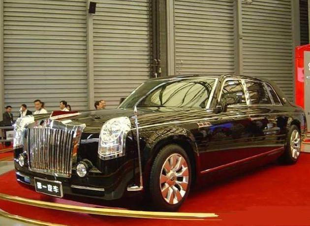 孔明说车：这车是红旗的巅峰之作，需挂黄色车牌，仅比布加迪少4个缸