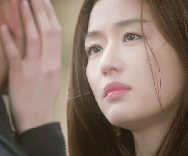 【两性情感咨询导师】感情中懂事可以，但不要逆来顺受