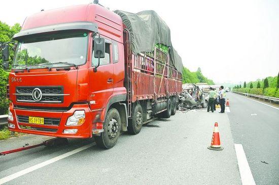 #东平县广播电视台#大货车驾驶技巧，再操作大货车，不用慌了