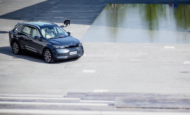 新能源车讯每日播报@自驾游，必不可少的智能配置是什么？