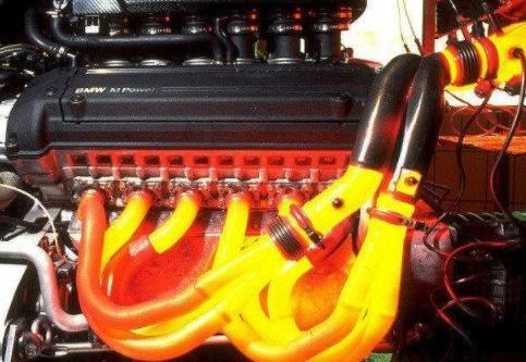 【九零后聊车】汽车不熄火一直开能跑多少公里？事实告诉你答案