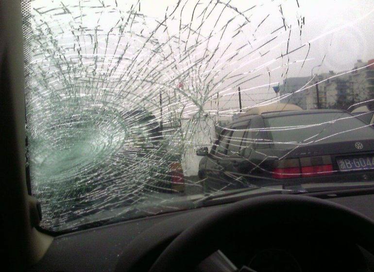 谈车甲乙丙@不管保险员再忽悠这3种车险也别买，车报废都用不上，白交智商税