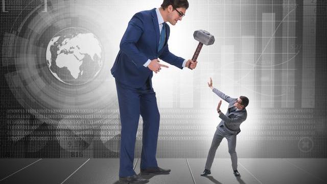 【晓一岁】领导要开除你就用这三招，聪明员工不傻傻等待，早知道早留好退路